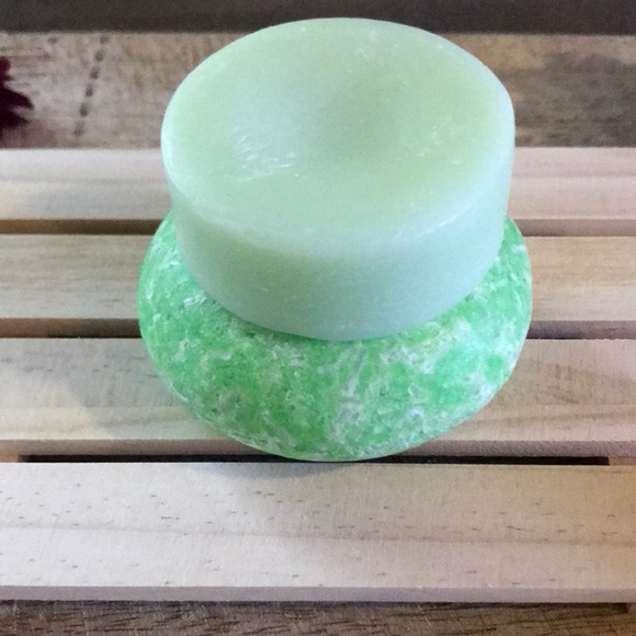MELLOW MELON - Shampoo Bar and Conditioner Bar Bundle - Picture 4 of 9